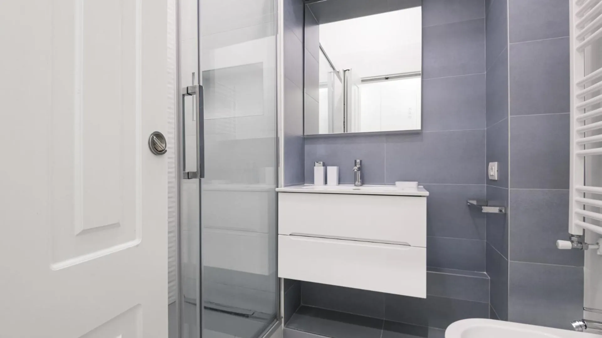 Easylife - Elegante Appartamento In Porta Romana Mediolan 0*,